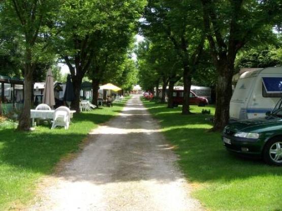 Pitch: camping-car 2 pers / Electricity 10A