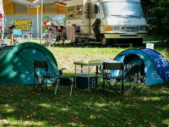 Pitch tent / caravan / camper ⛺🚐🚌🌞