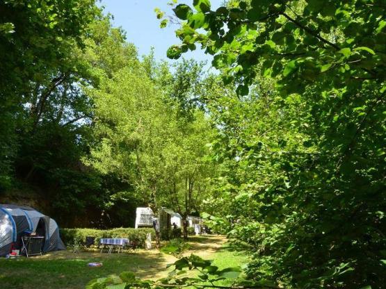 Comfort Package (1 tent, caravan or motorhome / 1 car / electricity 6A)