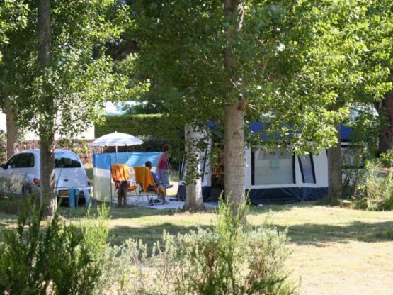 Pitch with electricity per night