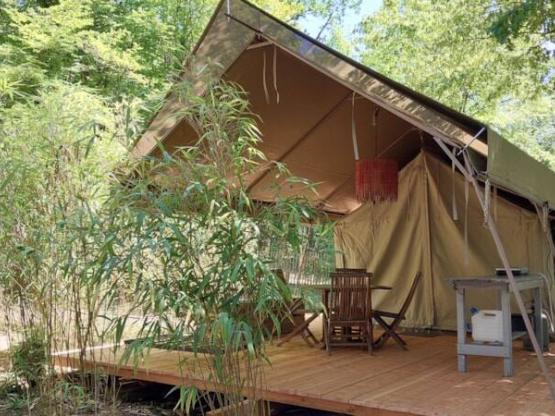 Lodge tent - without toilet blocks
