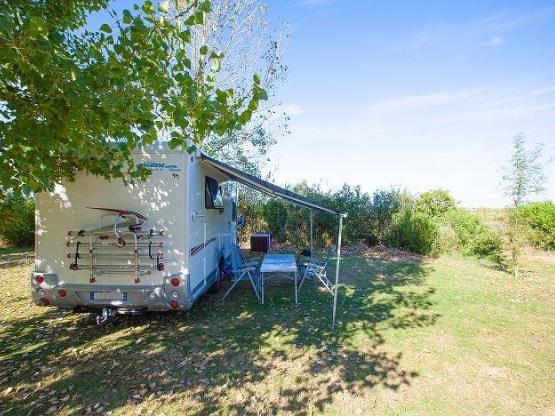 Comfort Package (1 tent, caravan or motorhome / 1 car / electricity 6A)