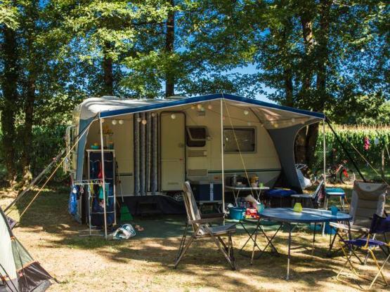 Pitch with vehicle + 1 tent or 1 caravan or 1 motorhome + electricity 10A