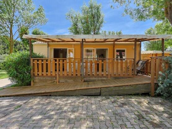 MOBIL-HOME FACILITY AIR CONDITIONED (2 bedrooms) - adapted to the people with reduced mobility