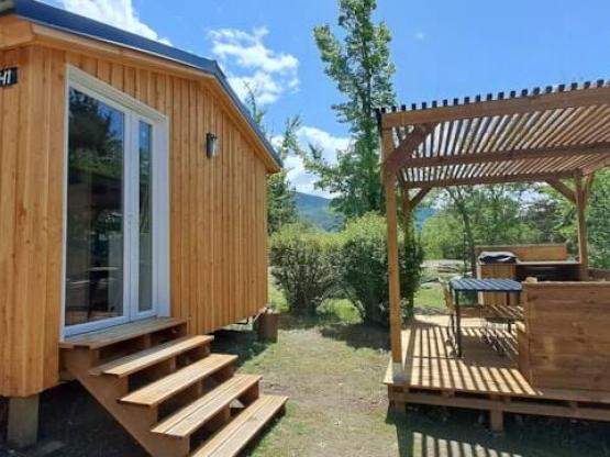 Prestige Chalet 2 Bedrooms - 1 Bathroom - 30m²