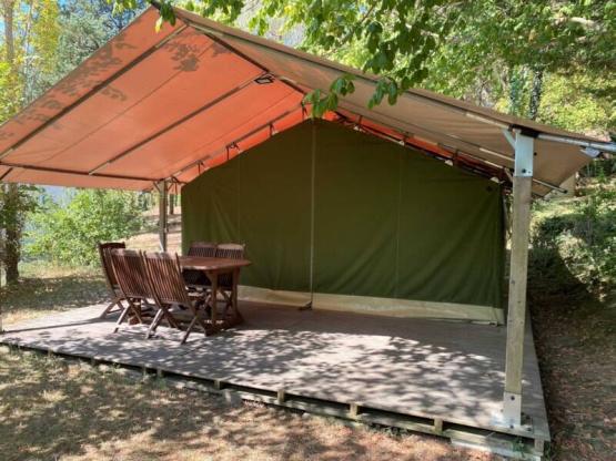 Acacia Standard Safari Tent 23m² (without sanitary facilities) - 2 bedrooms + 12m² sheltered terrace
