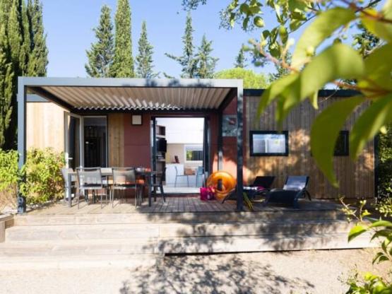 Mobile Home PREMIUM 3 bed. SPA- CLIM-TV-Dishwasher-2 shower rooms.