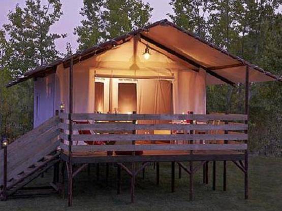 Cabane Lodge on piles STANDARD 34 sqm (2 bedrooms) - sheltered terrace - without private facilities
