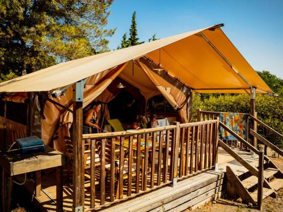 LODGE tent UNUSUAL NATURE 2 bedrooms. Without Sanitary.