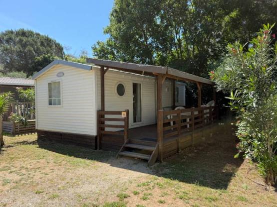 Mobile home CYPRES Confort 29m² (3 bedrooms) - sheltered terrace 16m² - TV + air-conditioning
