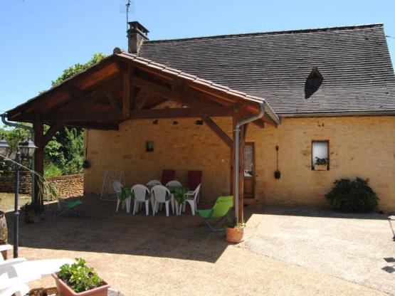 Holiday Home LES PIERRES CHAUDES