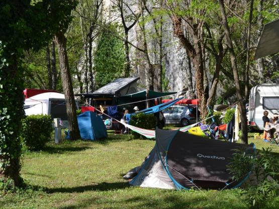 Package 2 people + car + tent or caravan + electricity