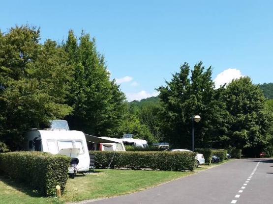 Privilege Package (1 caravan or motorhome / 1 car / electricity 10A) + Water point