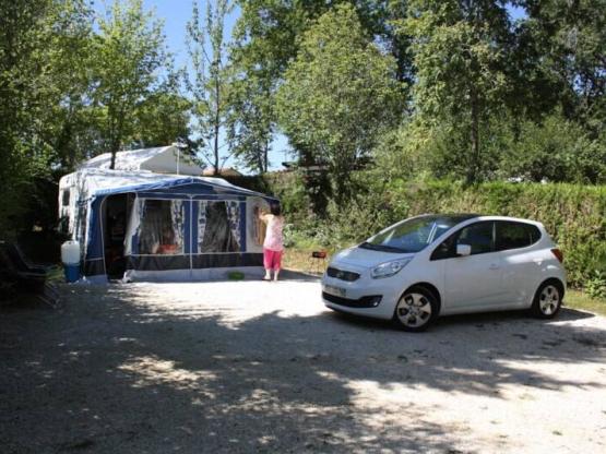 Pitch for caravan and motorhome (stabilized ground)