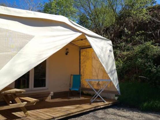 LODGE Canvas