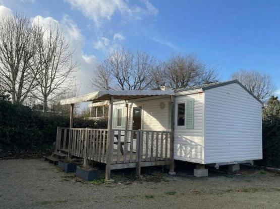 Mobile home Confort  - 1 bedroom included access to the inside swimming pool