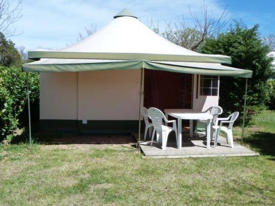Canvas bungalow 2 bedrooms 25m² (without toilet blocks)