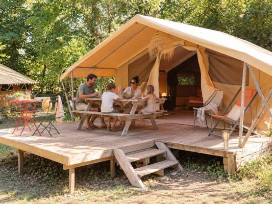 Canopy Lodge