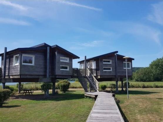 Comfort Cottage on stilts 35m² - 1 bedroom + 1 alcove - terrace facing the ponds