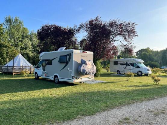 PITCH: Trailer, RV, or Van (without electricity)