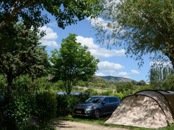 Package: Pitch + car + tent
