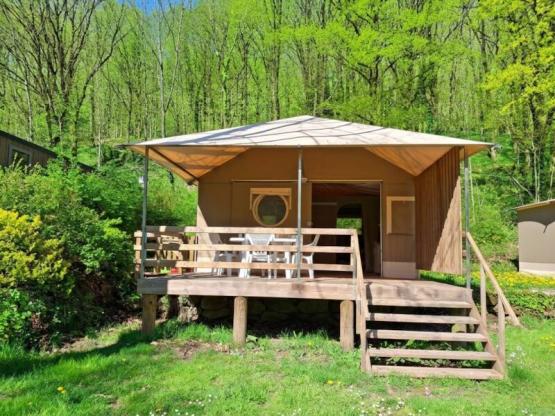 FAMILY LODGE