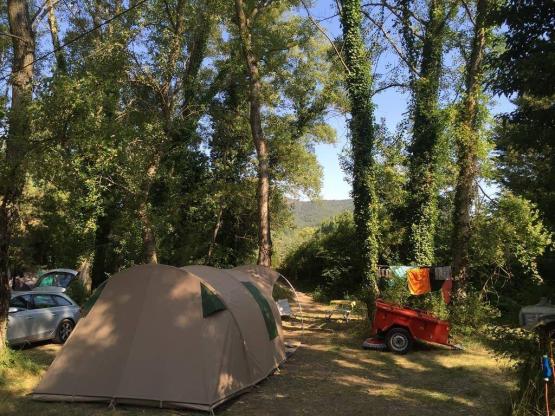 Camping pitch for tent without electricity, in the Ramière (1 vehicle <2m + 1 tent or 1 trailertent)