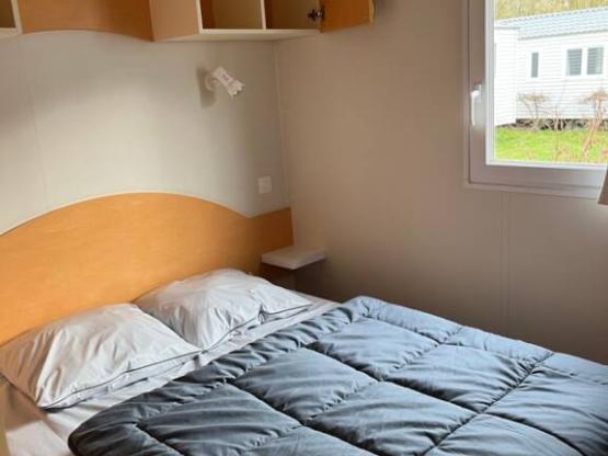 Mobile-home (2 bedrooms) + covered terrace