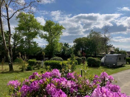 Nature Package (1 vehicle, 1 piece of equipment, 2 people - without electricity)