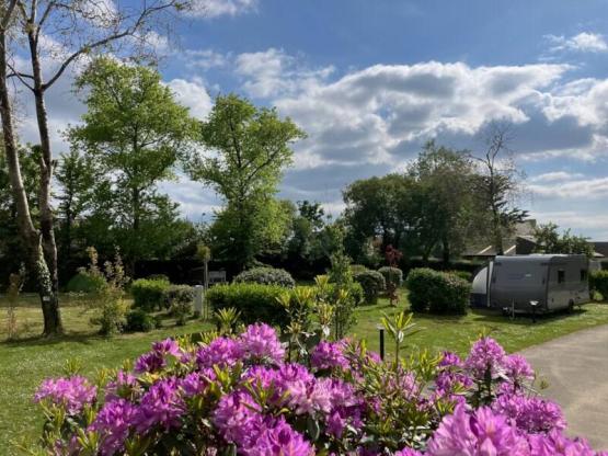 Pitch Trekking Package by foot or by bike with tent without electricity