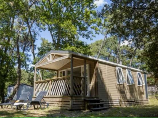 Cottage Bangkok 2 bedrooms 1 bathroom ***