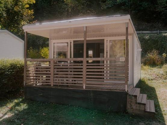 Louisiane Confort Mobile Home, 26 m² - 2 bedrooms + covered patio + TV + air conditioning