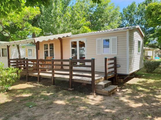 Starcaravan Grand Visio Confort 32m²  (3 Slaap)kamer-5 pers) + TV + Klimaat + overdekt terras