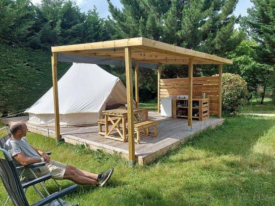 GLAMPING TENT 25m2 | 1 bedroom | Terrace 12m2 with pergola