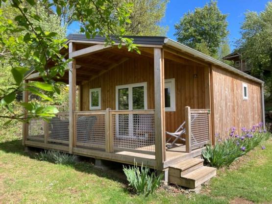Chalet Premium 35m² / 3 bedrooms - Free Wifi - Covered terrace - BBQ - Dishwasher