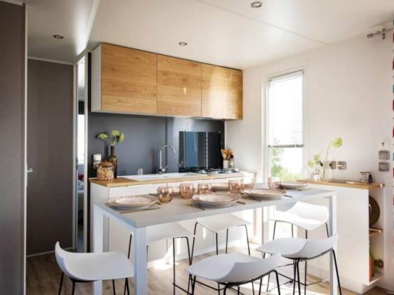 ACAPULCO - 3 Bedrooms - SUNDAY