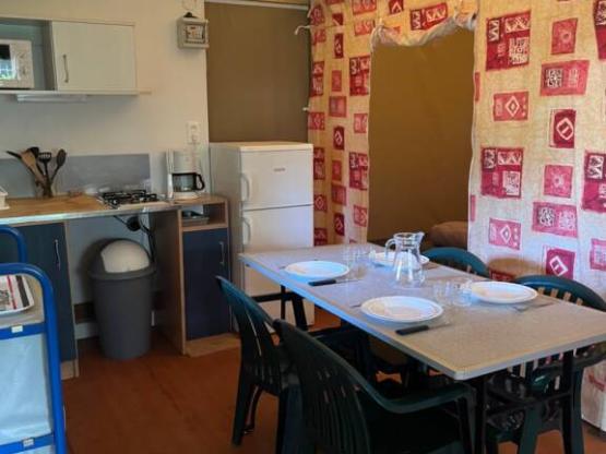 Canvas bungalow Standard 25m² 2 bedrooms - without toilet blocks