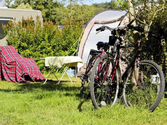 Pitch Trekking Package by foot or by bike with tent