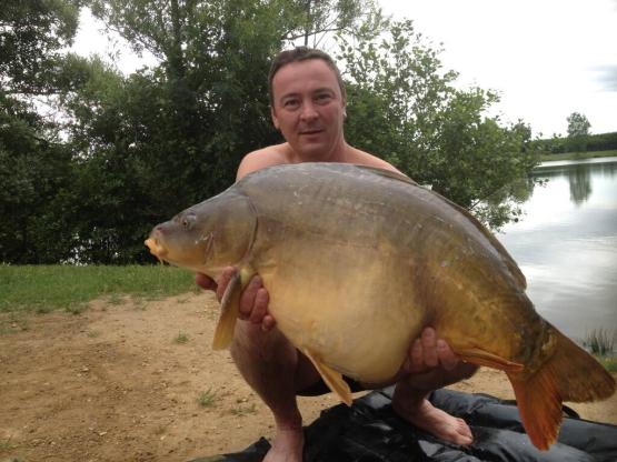 Night fishing package (fisherman or accompanying person + vehicle)