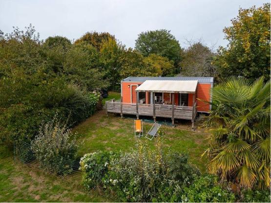 PREMIUM COTTAGE 33 m² - view of nature not overlooked - 2 bedrooms - TV - 2 bathrooms - charging sta