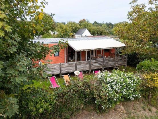 PREMIUM COTTAGE 40m² - view of nature not overlooked - 3 bedrooms - TV - 2 bathrooms - charging stat