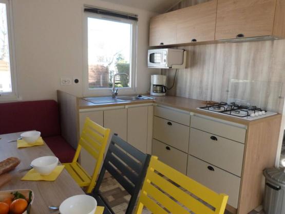 Mobile home confort  4 bedrooms 8 people with terrace