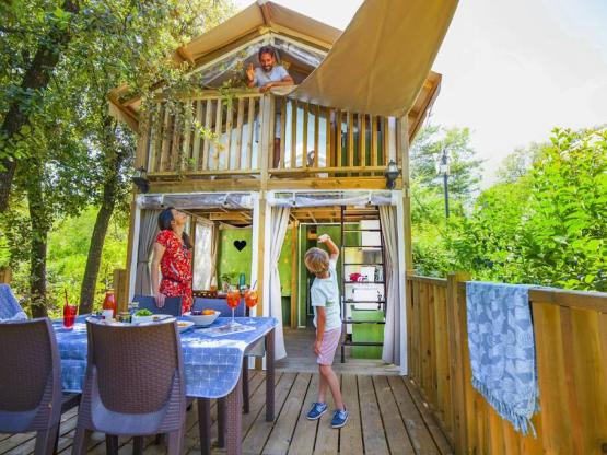 Tent Lodge Air 4p 2bdr 1bath ***