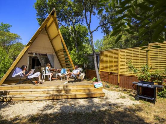 Glamping Victoria tent 4p 2bdr 1bath **** air-conditioned