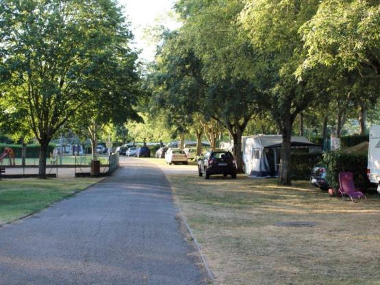 Comfort Package (1 tent, 1 caravan or 1 motorhome / 1 car / electricity)