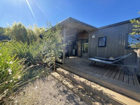 Mobile-home 3 bedrooms Premium 32m² + terrace 21m² + air-conditioning+ TV + plancha