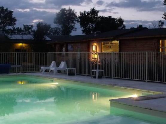 Stellplatz + Zelt oder Wohnwage ohne Strom + Fahrzeug