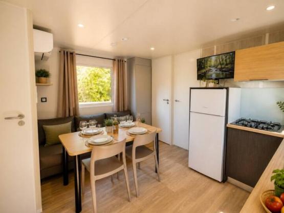 Cottage Premium 40m² (4 bedrooms) - 2 bathrooms + air conditionning + Dishwasher + sheltered terrace
