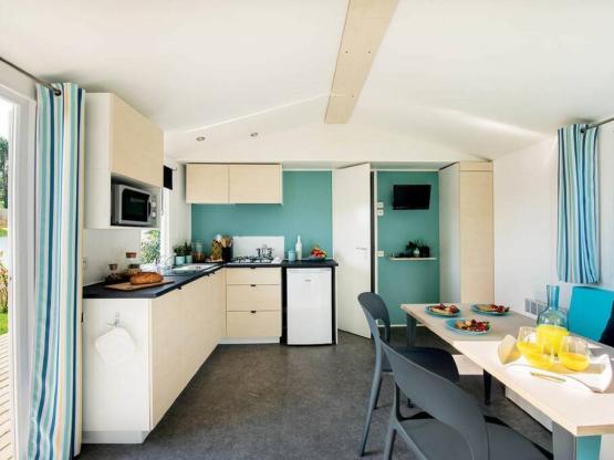 Stacaravan PREMIUM+ 4pers slaapkamers, 2 badkamers - airconditioning, lakens